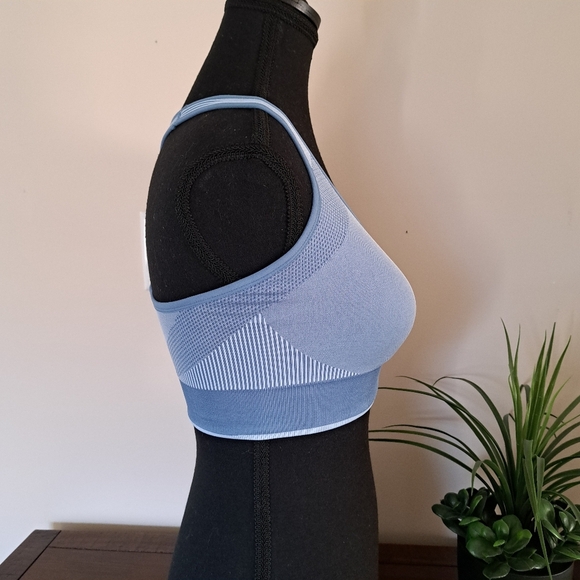 Puma Sports Bra Women's Medium Blue Activewear Bra Medium Support Like New - Picture 8 of 11